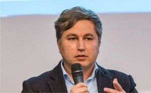 Florian Munteanu, acţionar FP: ”Cerem demisia Comitetului fondului pentru că a înşelat încrederea acţionarilor”